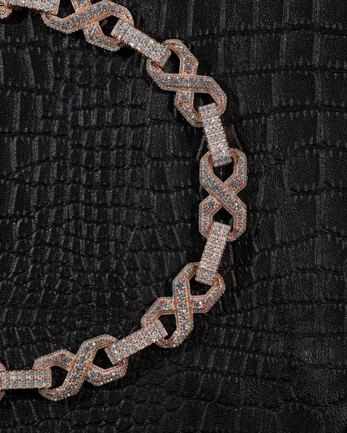 16mm Infinity Link Diamond Chain in rose gold — editorial detail