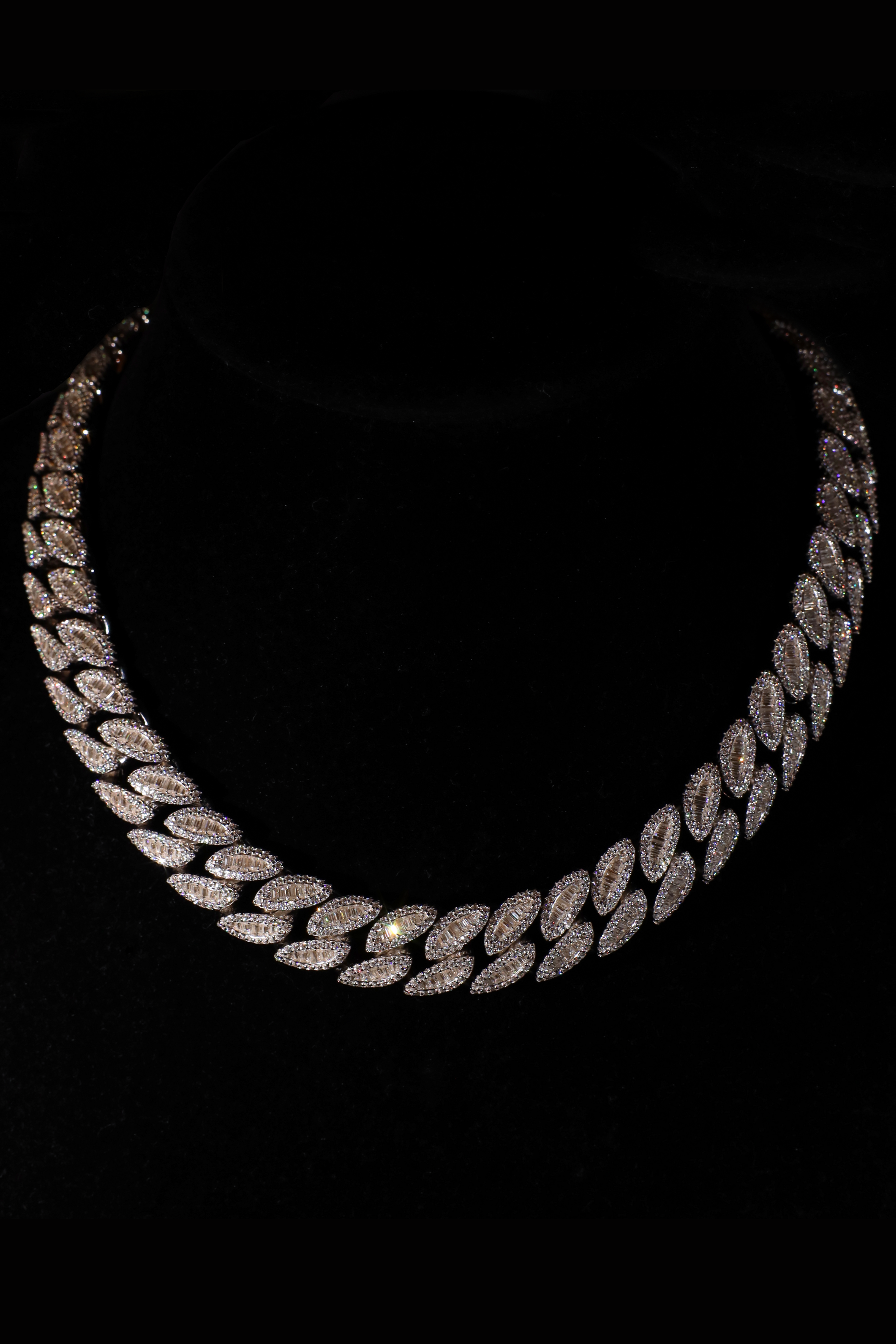 16mm Oval Baguette Cuban Link Chain (White Gold)