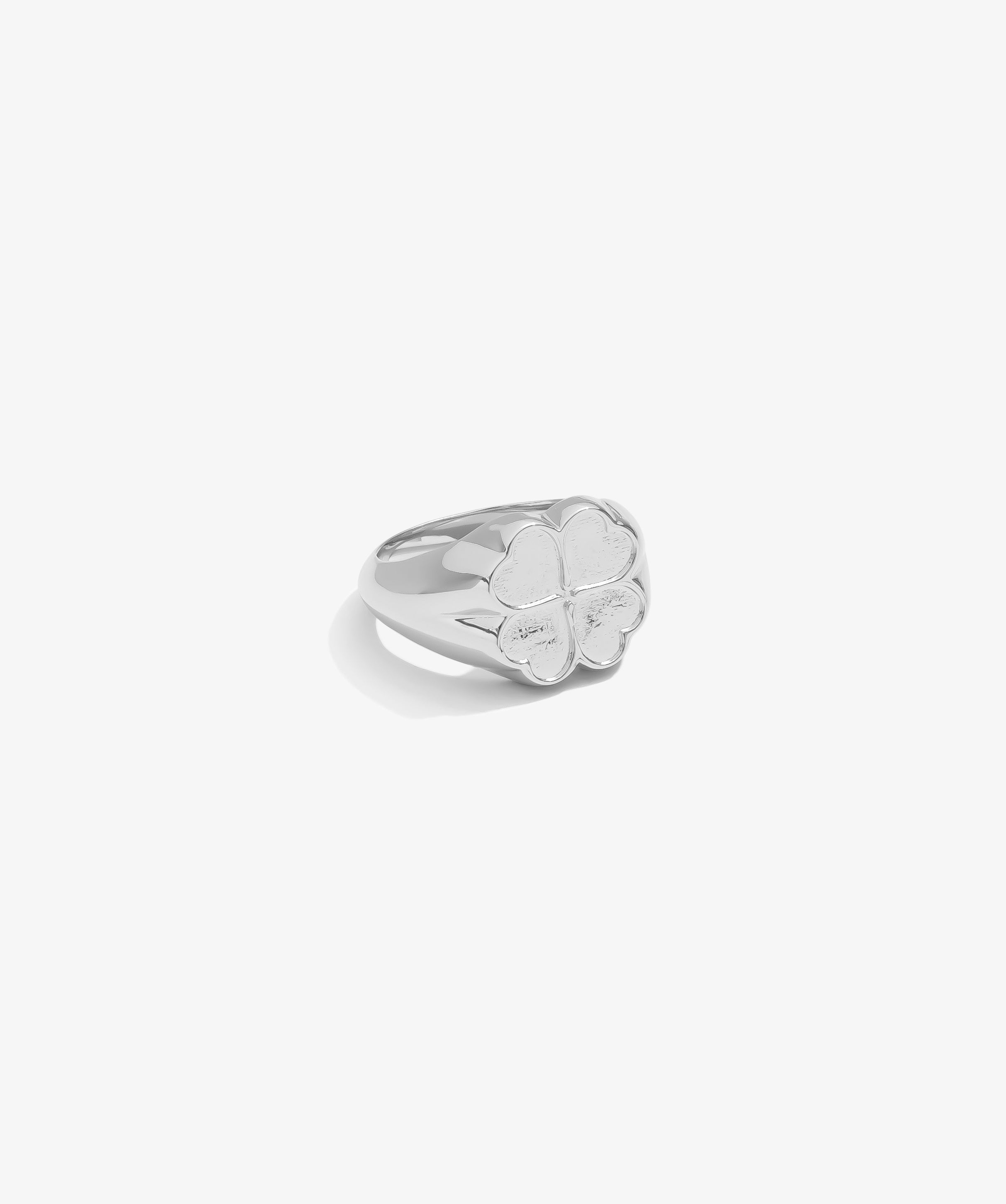 Clover Ring — White Gold view 1 | colour:white