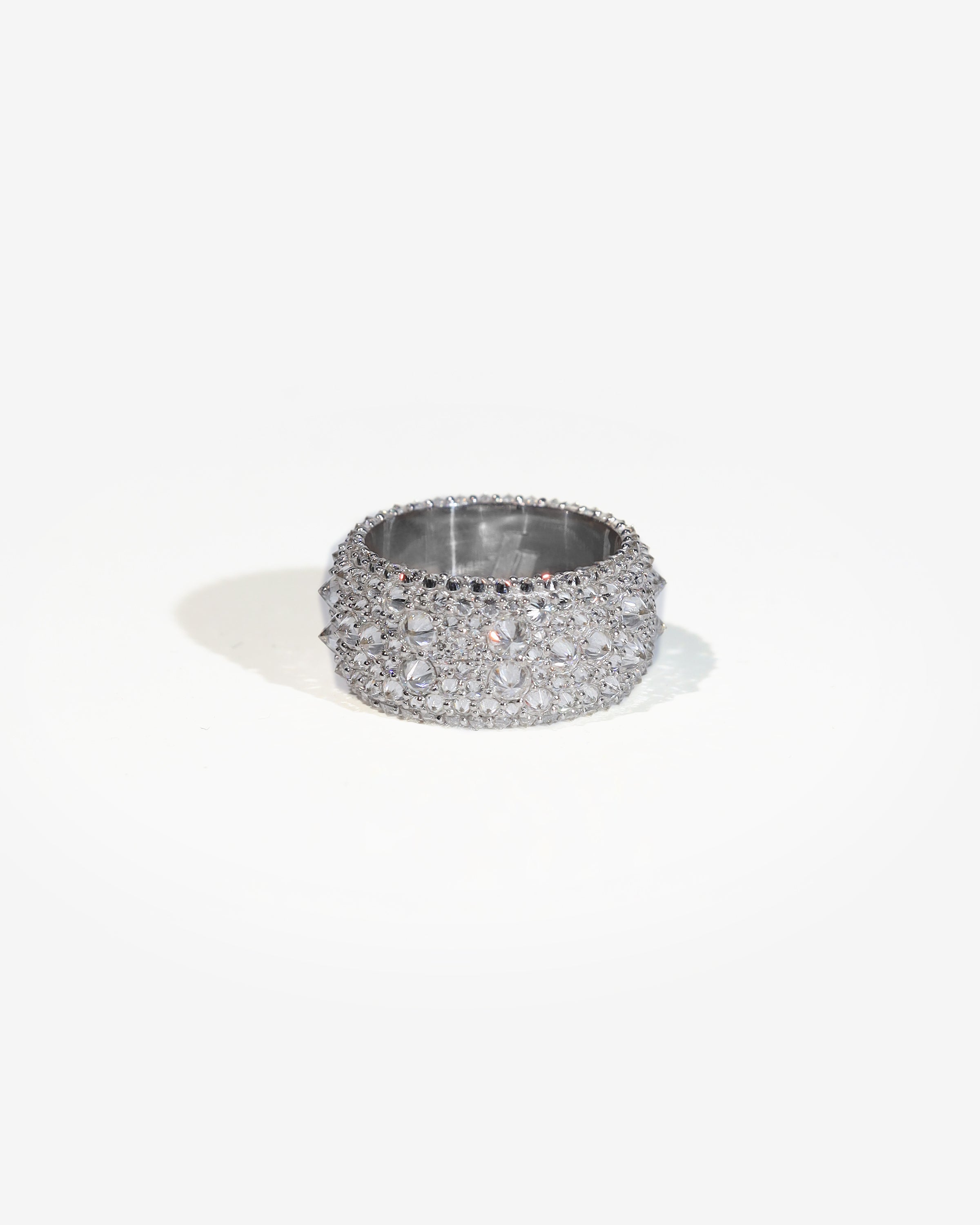 The Inverted Diamond Band in white metal — front view