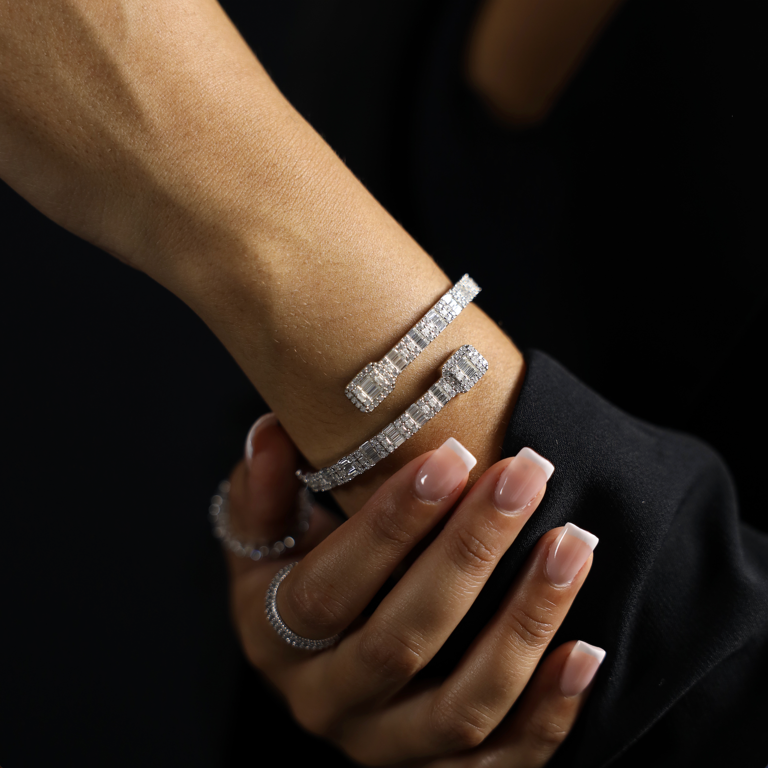 Baguette Bangle (Silver)